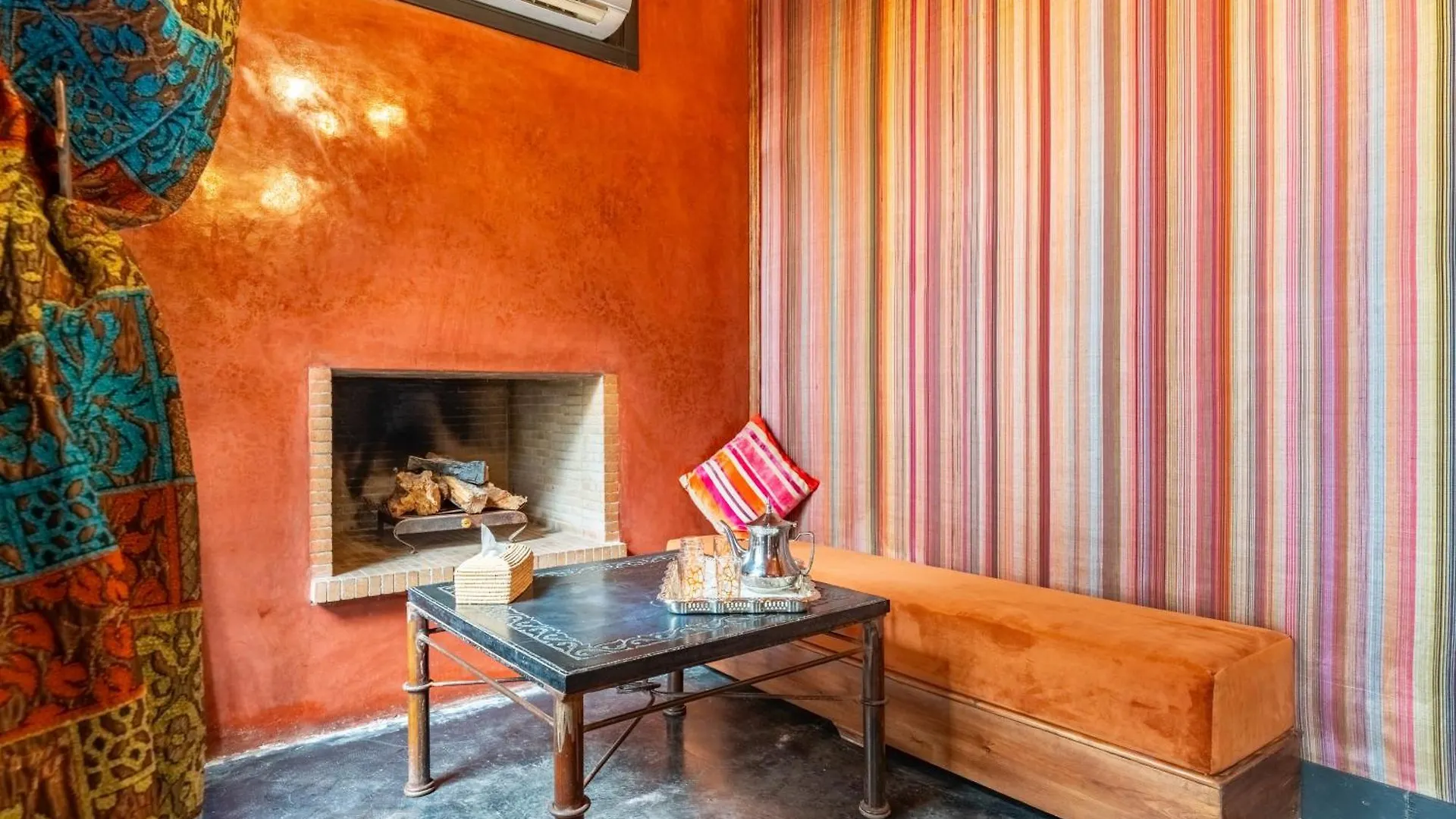 Riad Sabbar Private 4-Bedroom Riad With Heated Pool, Free Wifi & Breakfast Marrakesh