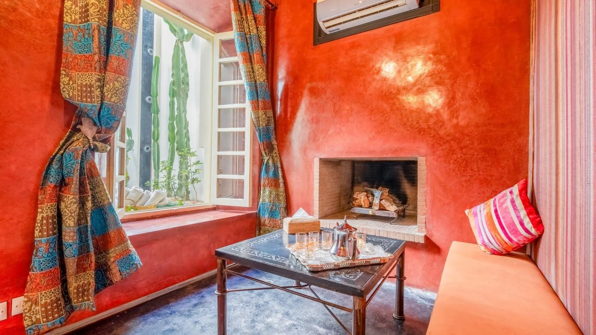Riad Sabbar Private 4-Bedroom Riad With Heated Pool, Free Wifi & Breakfast Marrakesh