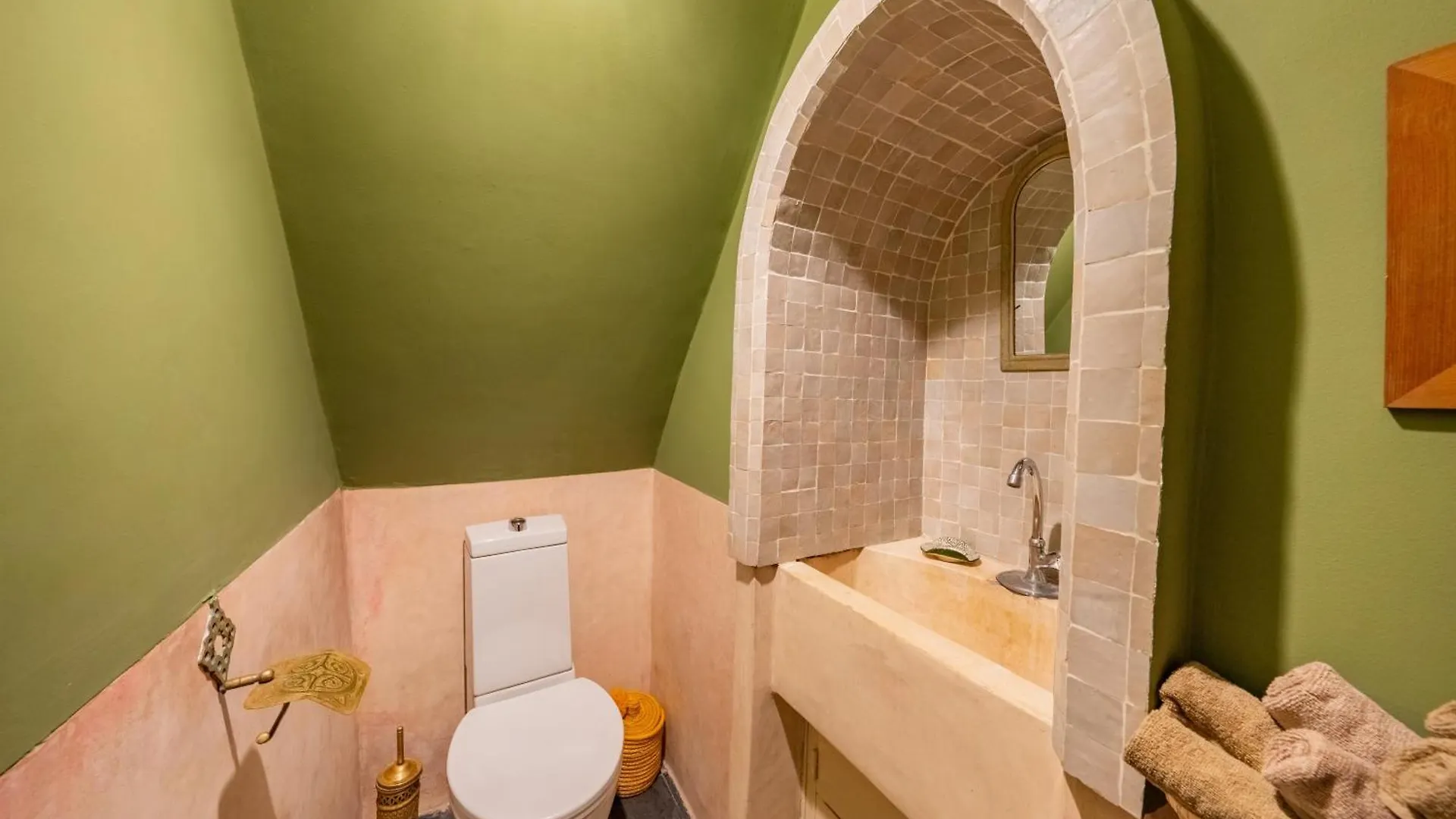 Riad Sabbar Private 4-Bedroom Riad With Heated Pool, Free Wifi & Breakfast Marrakesh