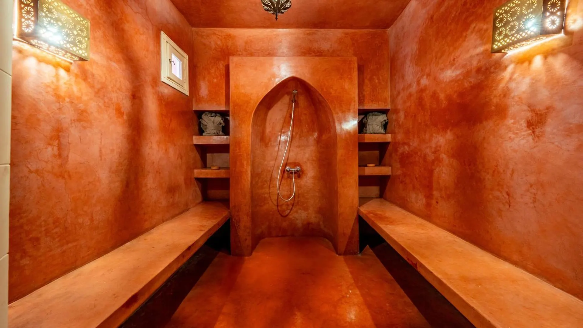 Riad Sabbar Private 4-Bedroom Riad With Heated Pool, Free Wifi & Breakfast Marrakesh