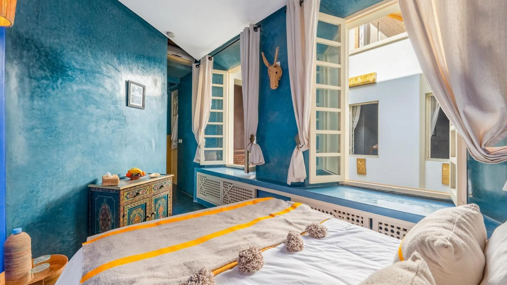 Riad Sabbar Private 4-Bedroom Riad With Heated Pool, Free Wifi & Breakfast Marrakesh
