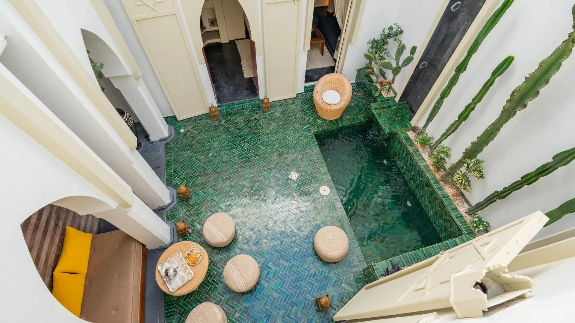 Riad Sabbar Private 4-Bedroom Riad With Heated Pool, Free Wifi & Breakfast Marrakesh